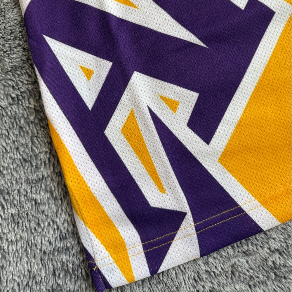 Men’s Los Angeles Lakers Jersey, Mitchell & Ness, Size Large, NWT - Picture 3 of 6
